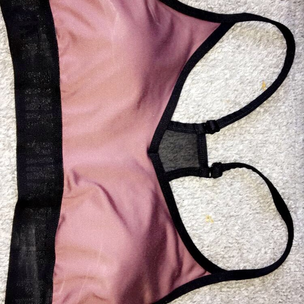 NEW PINK SPORTS BRA